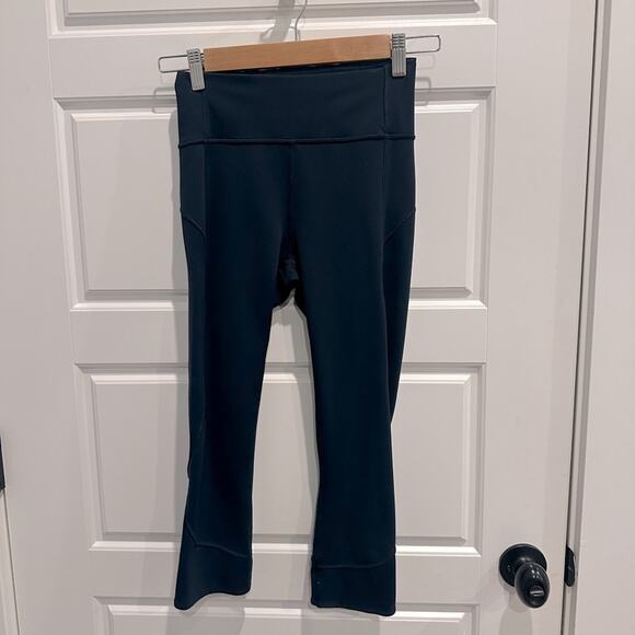 Lululemon In Movement Crop Everlux 19" Leggings - Picture 6 of 8